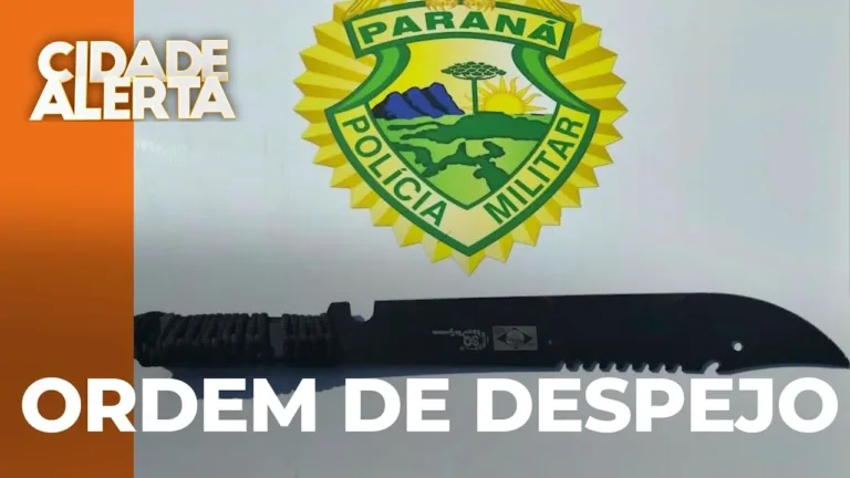 Ordem de despejo termina com mulher ameaçando policiais com facão e sendo baleada