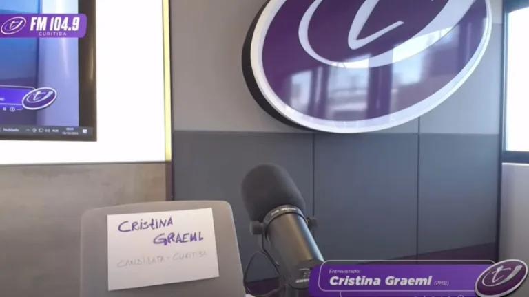 Cadeira com o nome de Cristina Graeml