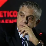 Petraglia em coletiva de imprensa