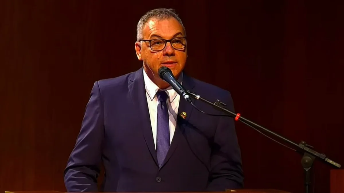 Mario Costenaro tomou posse em Toledo na manhã desta segunda-feira (1°)