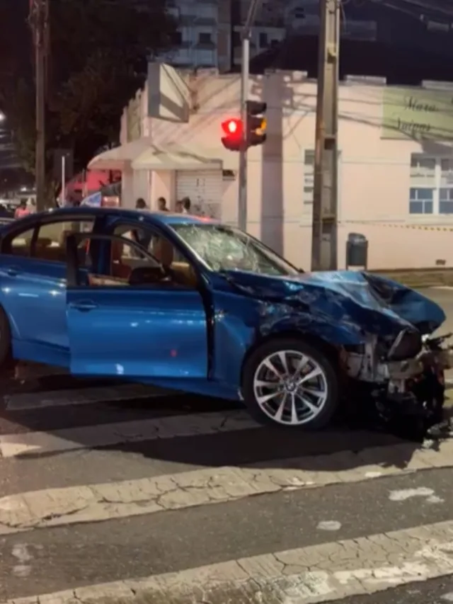 Acidente com BMW aconteceu durante perseguição em São José dos Pinhais