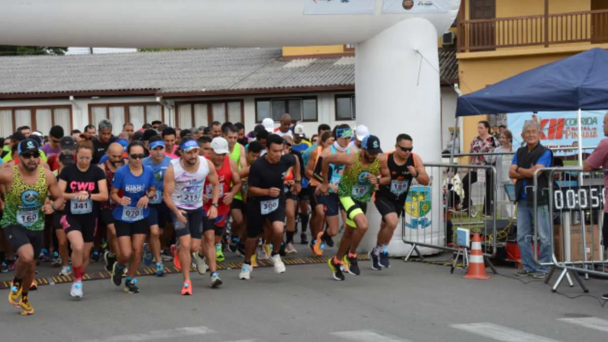 Corrida de Natal acontece neste domingo (15) no Natal de Pinhais