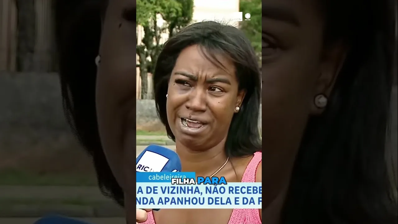 Câmera registrou o momento em que cabeleireira é agredida por vizinha