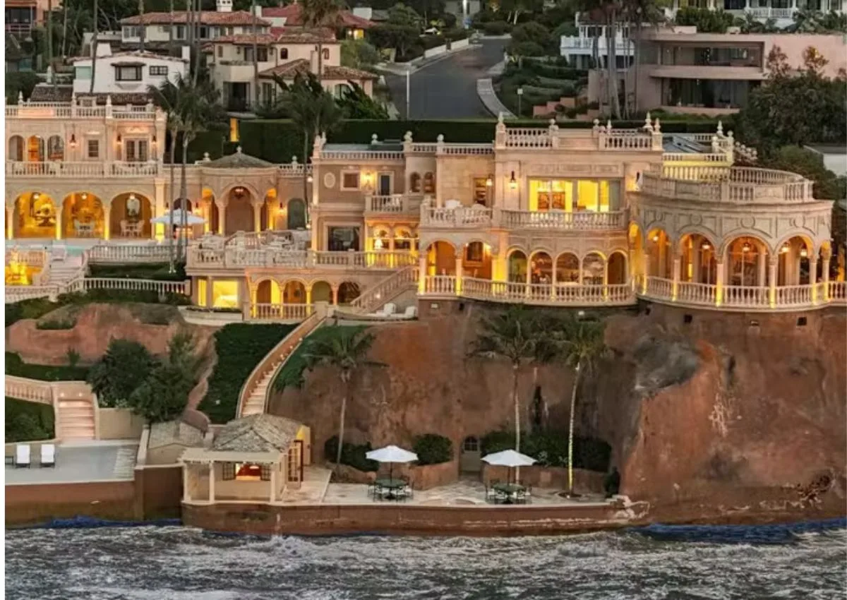 Mansão nos EUA é colocada à venda