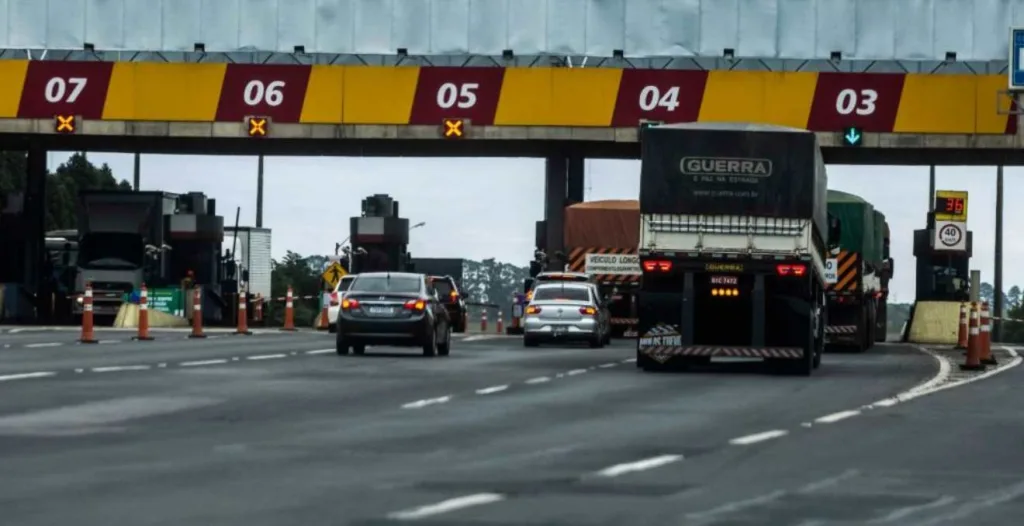 Lotes do pedágio do PR vão a leilão em 2025