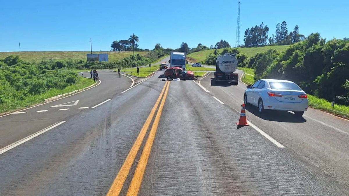 Uma pessoa morreu e outras quatro ficaram feridas