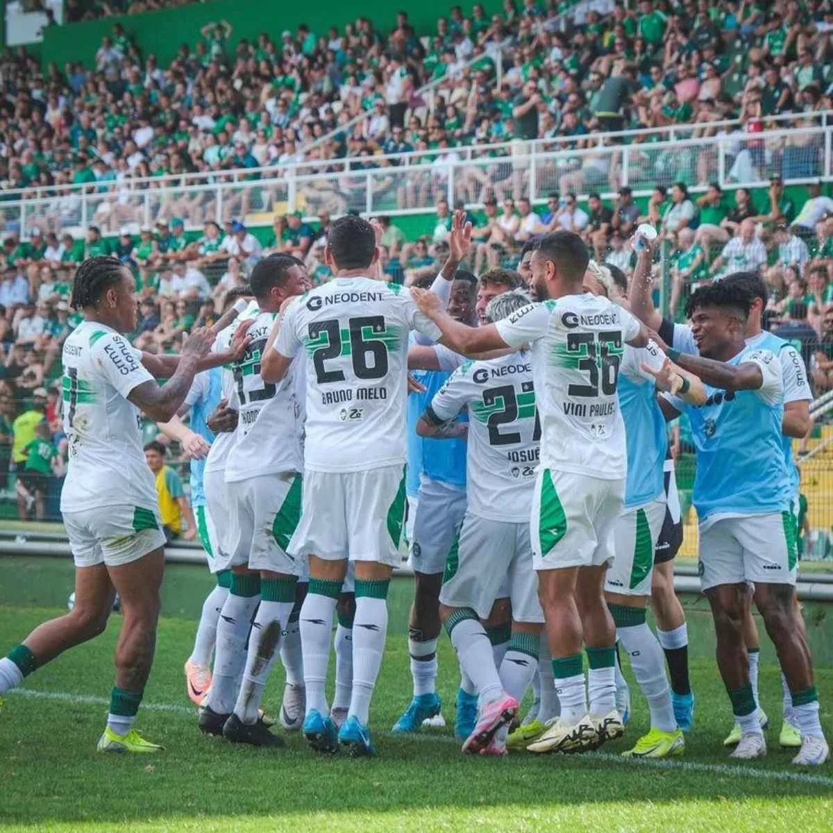 O Coritiba está na 10ª colocação na tabela (Foto: JP Pacheco/Coritiba)