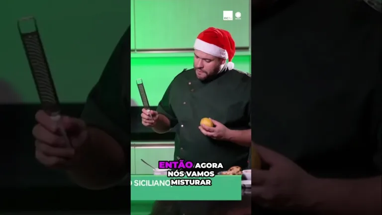 Receita de verrine de panetone com limão siciliano, pistache e frutas vermelhas