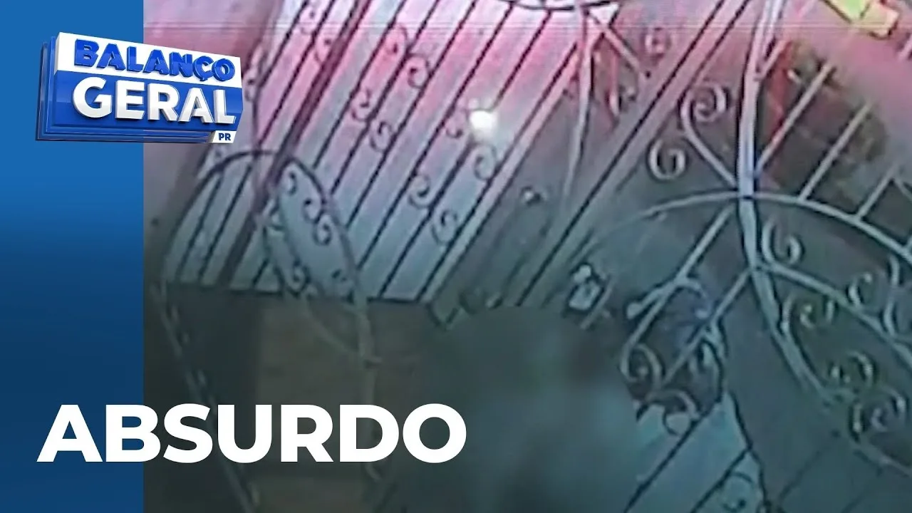 Homem é flagrado defecando na porta de condomínio no calçadão