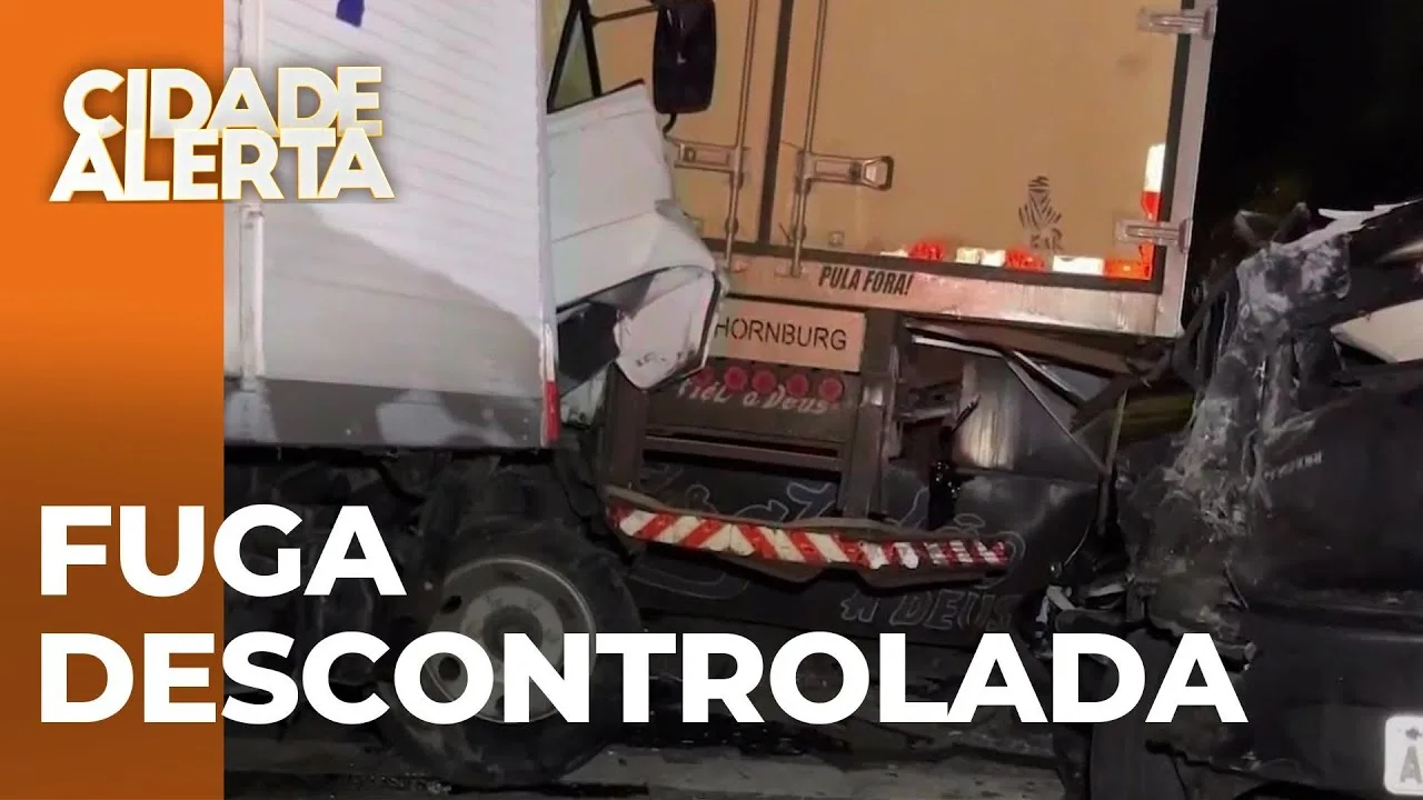 Furto de caminhão termina em caos: Suspeito bate em vários veículos