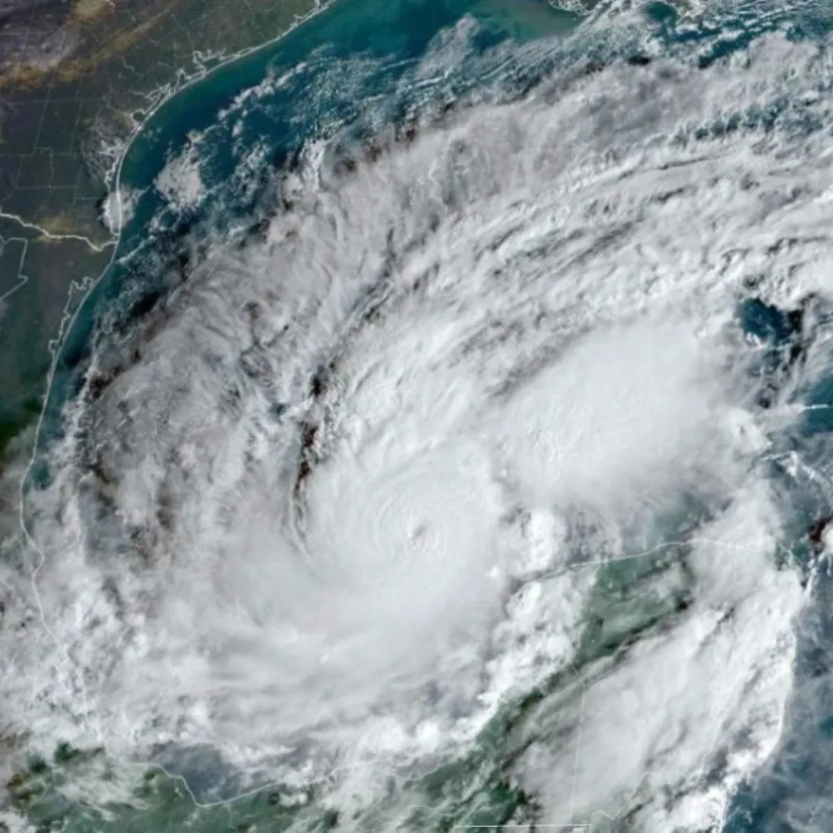 Ventos de 285 km/h: Furacão Milton é considerado tempestade mais forte do planeta