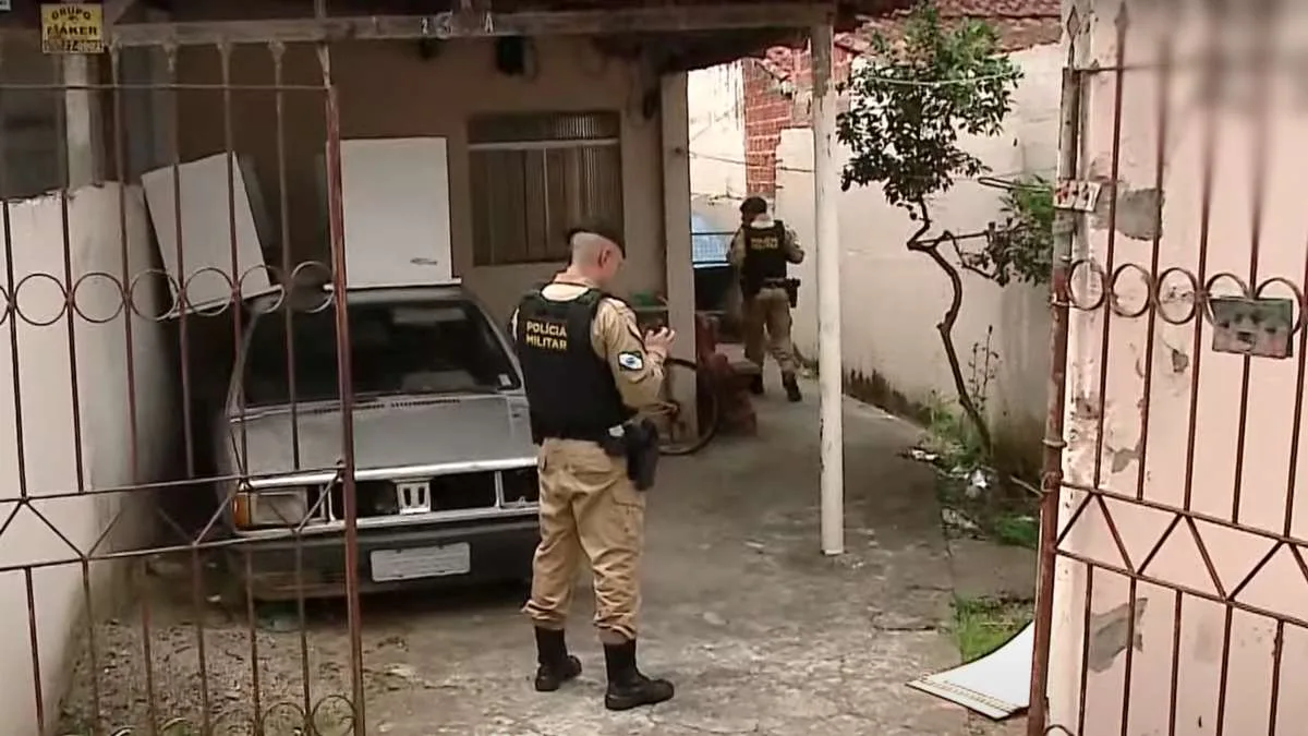 jovem encontrado morto em casa em pinhais