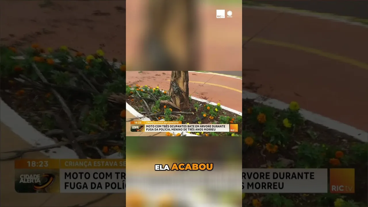 Policial Militar se ajoelha na rua ao notar que um menino de 3 anos morreu em acidente