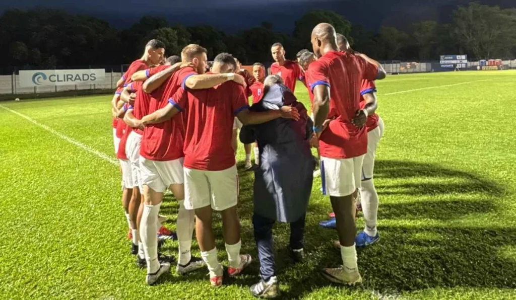 paraná clube se preparando para o início de uma partida