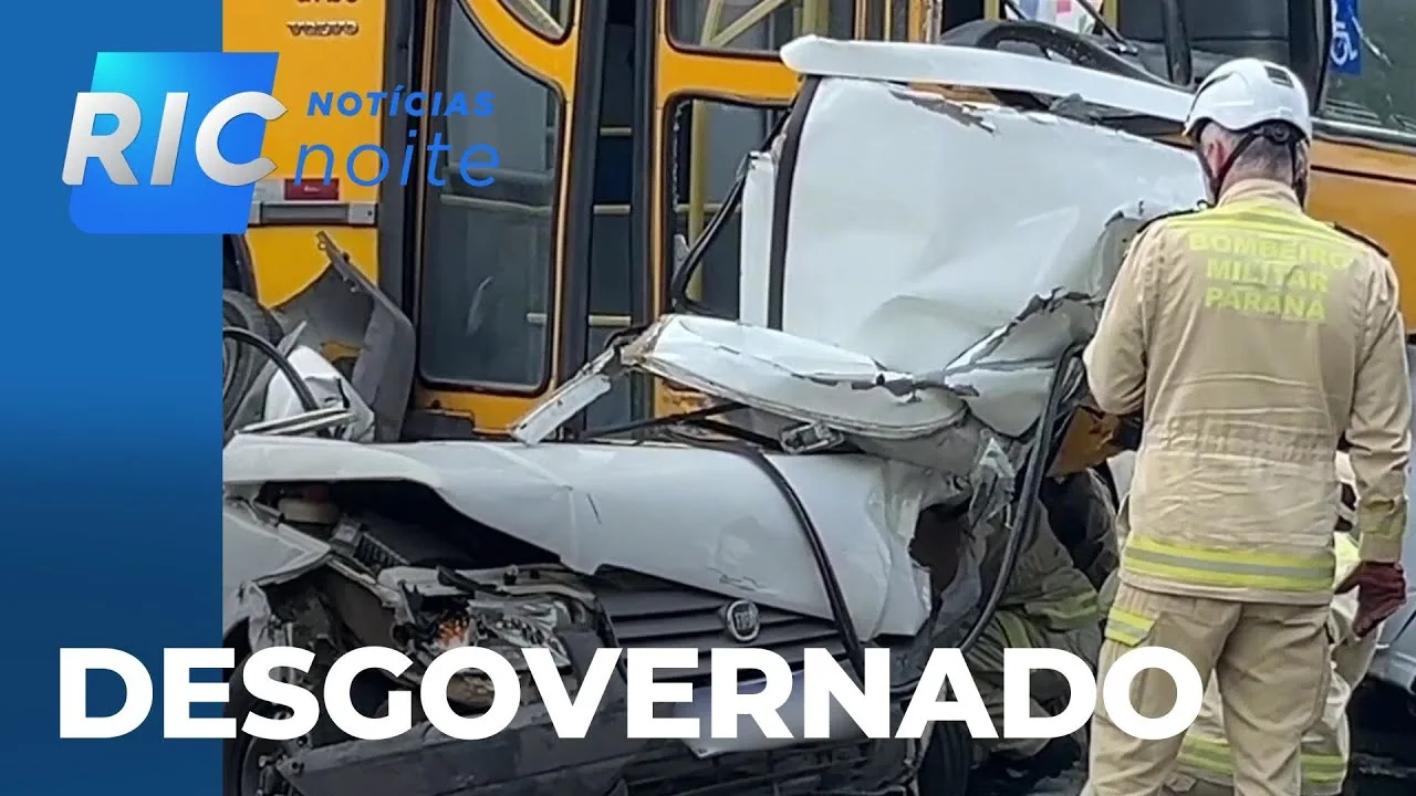 Ônibus desgovernado atinge 7 veículos em Curitiba; uma pessoa morreu e sete ficaram feridas