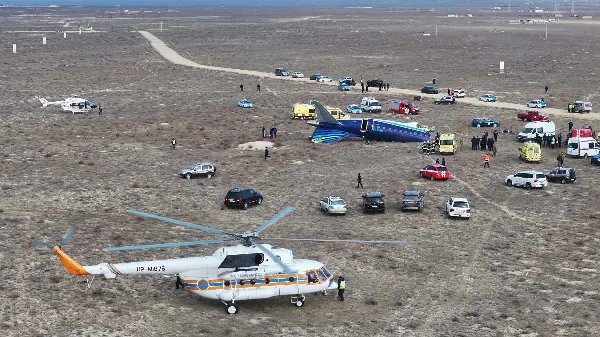 queda avião cazaquistão abatido rússia