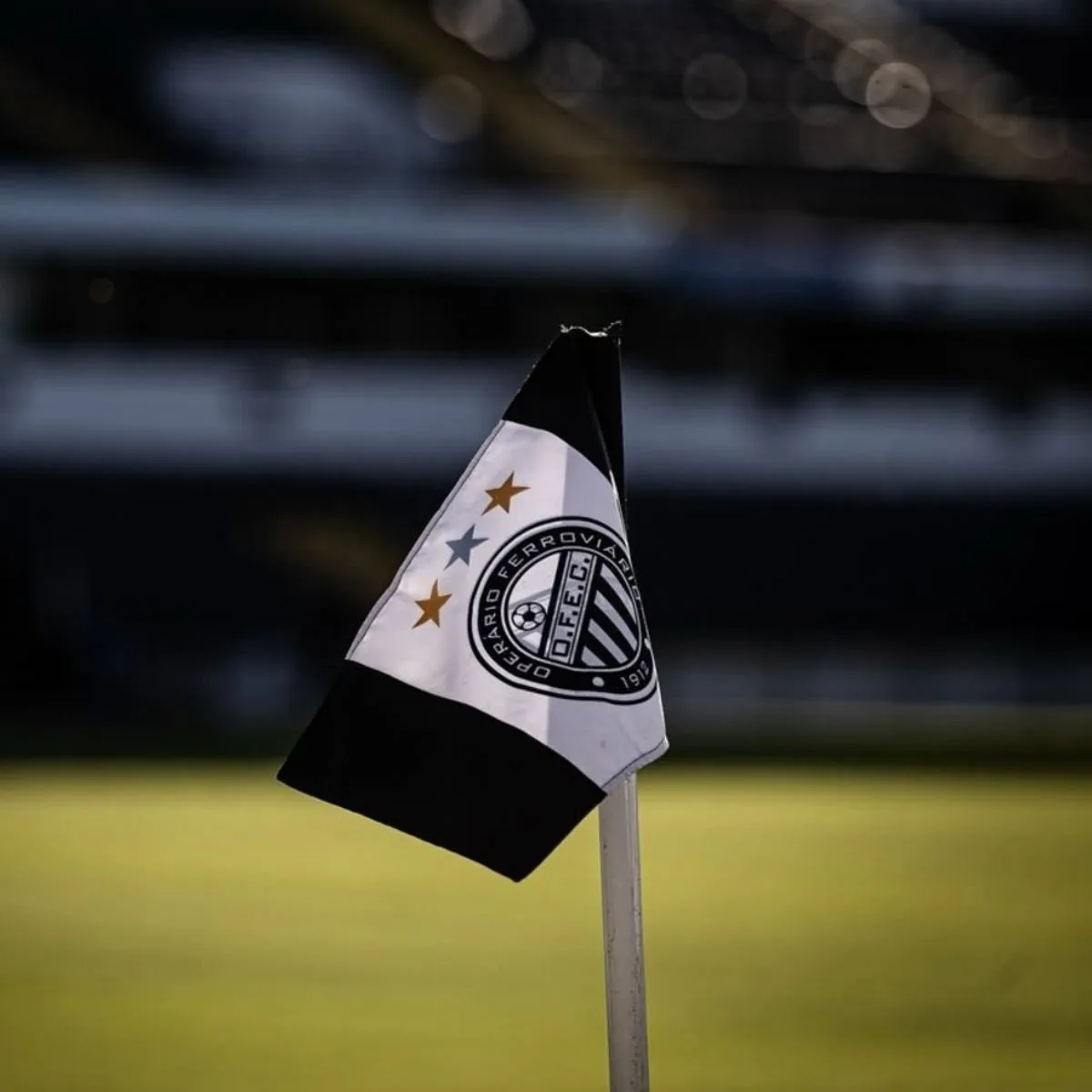 Operário reparesenta elenco para pré-temporada do Paranaense 2025; confira