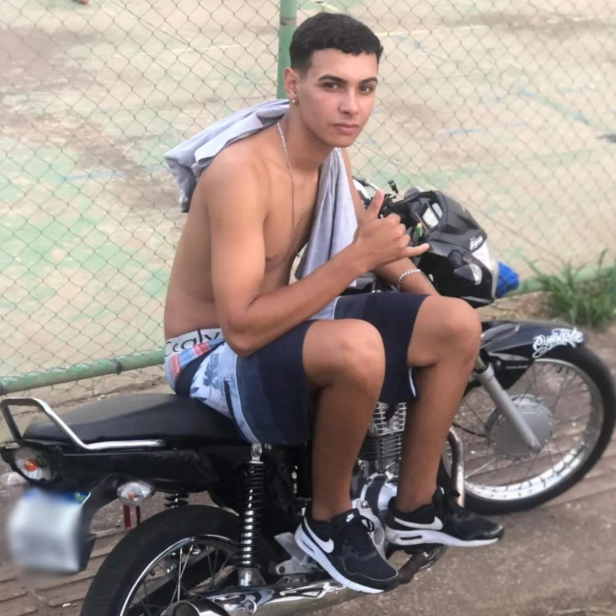 Motociclista morreu após atingir a lateral de um carro na PR-092