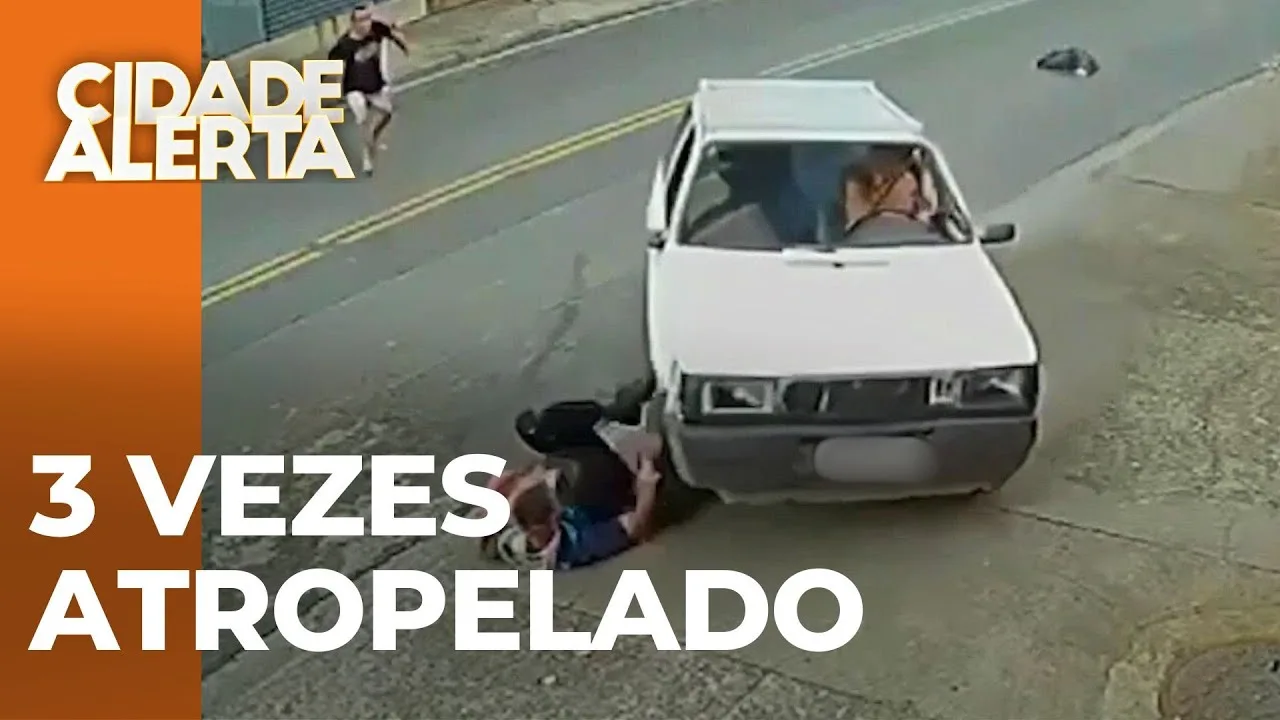 Homem atropela duas pessoas, com um Uno branco, três vezes; câmera registrou o caso