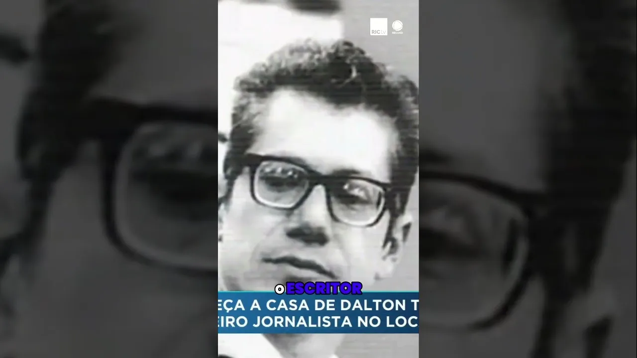 Dalton Trevisan: Bessa é o primeiro jornalista a entrar na casa do 'Vampiro de Curitiba'