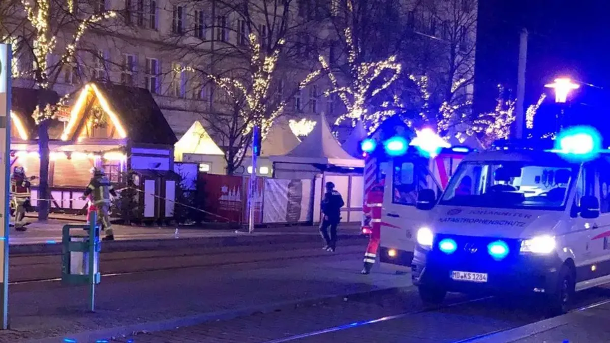 Carro invade mercado de Natal e atropela visitantes; veja ao vídeo