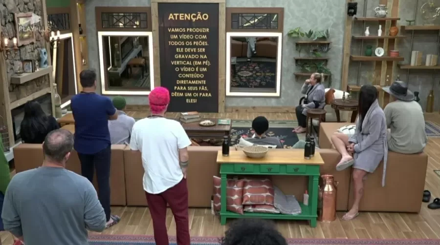 Pedido da produção criou especulação sobre repescagem em A Fazenda 16 (Imagem: Reprodução / PlayPlus)