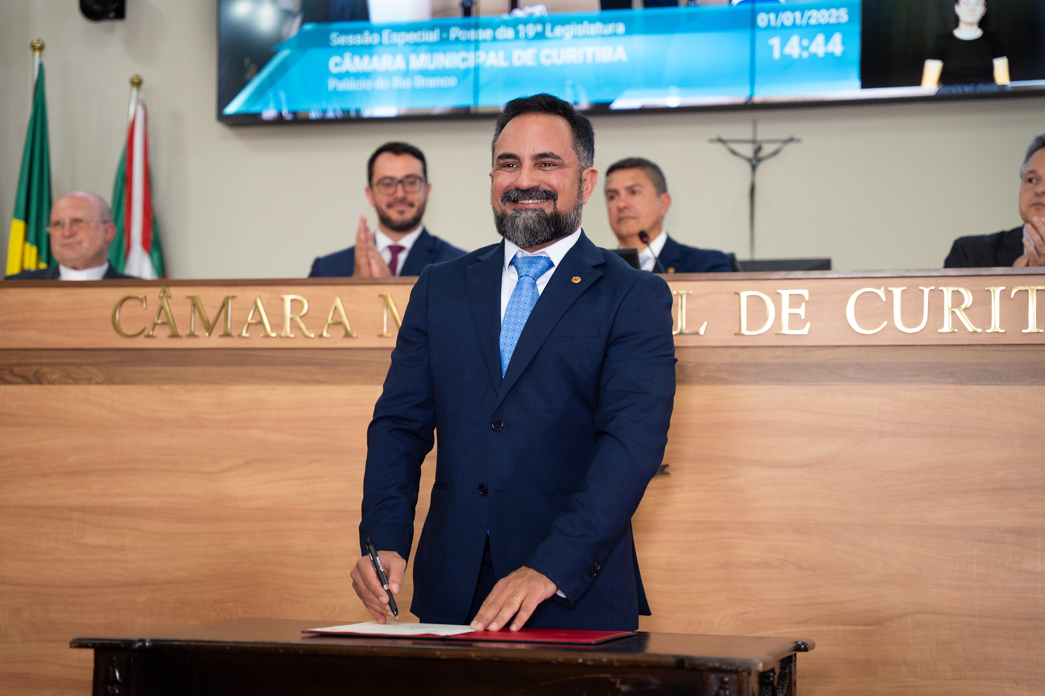 Vereador propõe proibição de contratação pública para envolvidos em invasão de propriedade