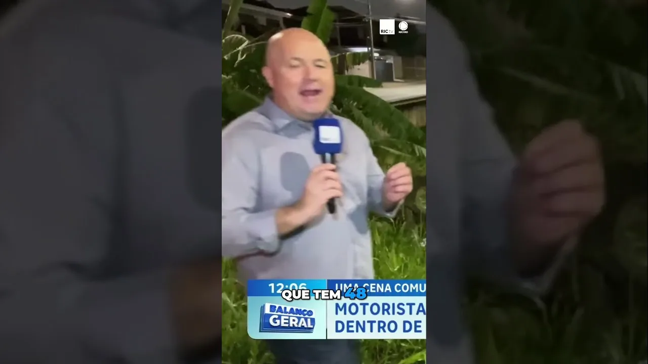 Motorista sofre ferimentos graves após o carro deste cair dentro de um córrego no Capão da Imbuia