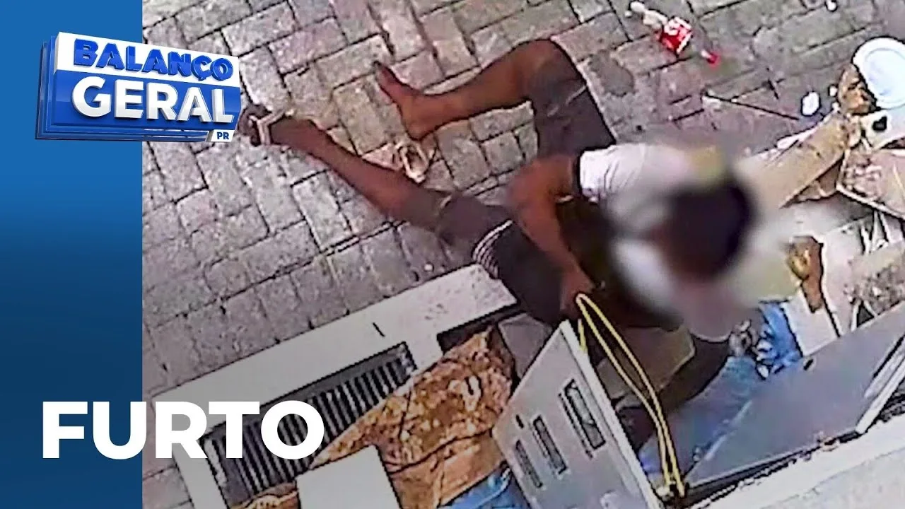 Suspeito é flagrado, por câmera de segurança, furtando fiação de quadro de energia em Sarandi