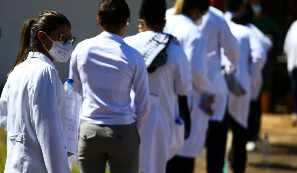 Lista de aprovados do Enare 2025 será definida até fevereiro 