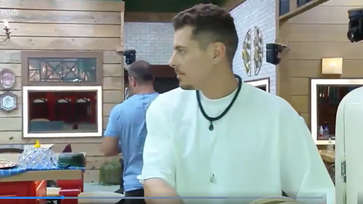 Sacha discute com Gilsão em A Fazenda 16 (Imagem: Reprodução / PlayPlus)