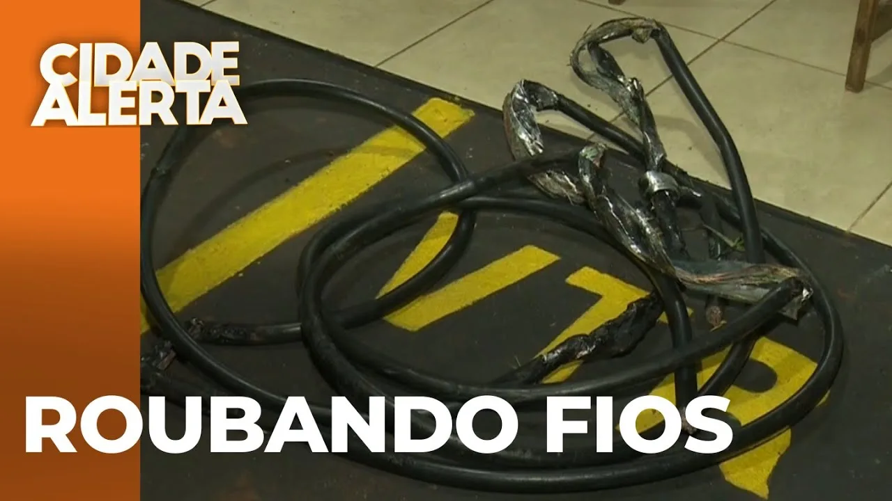 Trio é preso por roubo de fiação de postes