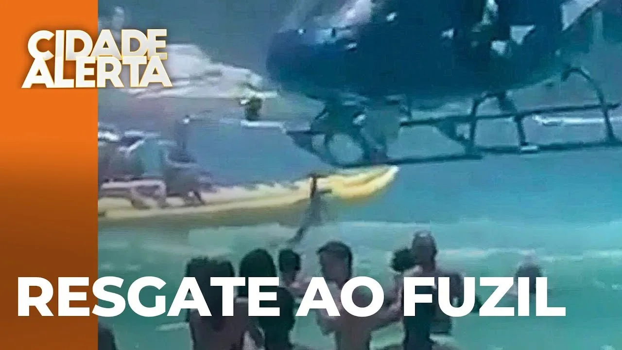 Resgate ao Fuzil: PM, em helicóptero, deixa fuzil cair no mar e banhista devolve