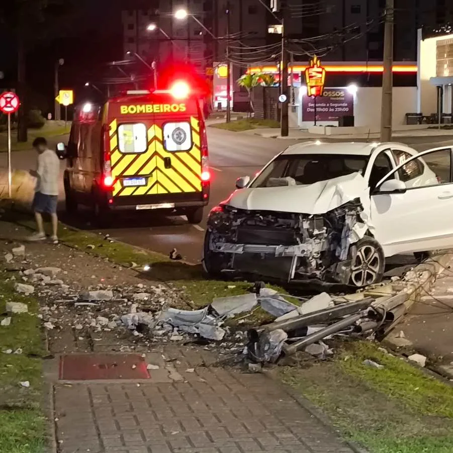 Motorista se envolve em acidente no bairro Ecoville