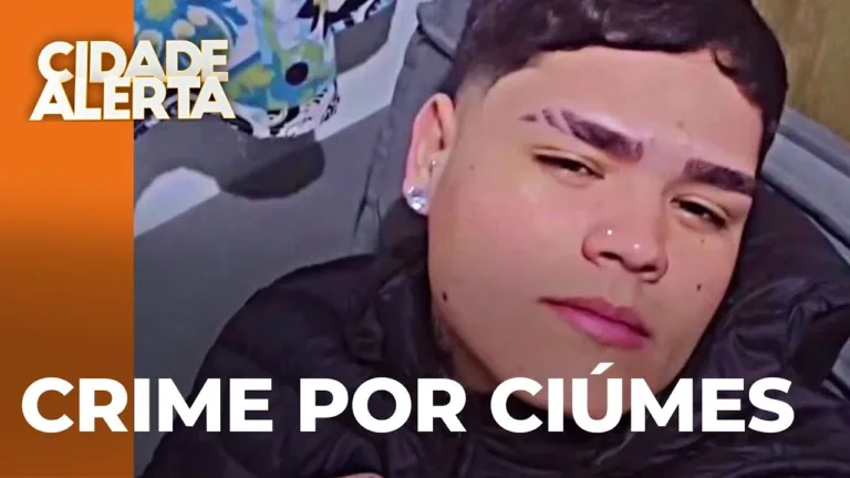 Equipe do CA fala com o pai que viu o filho morrer após levar uma facada na rua