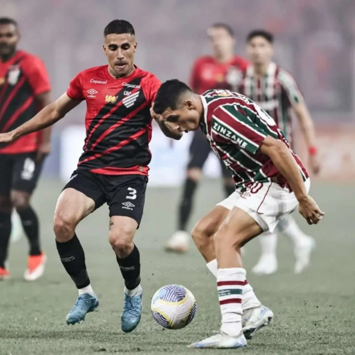 Athletico empata contra Fluminense; ambos continuam em risco da ZR