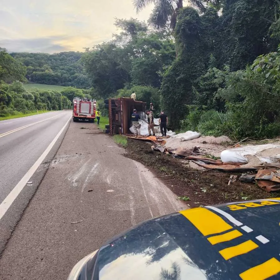Caminhoneiro morre em acidente na BR-277, em Candói