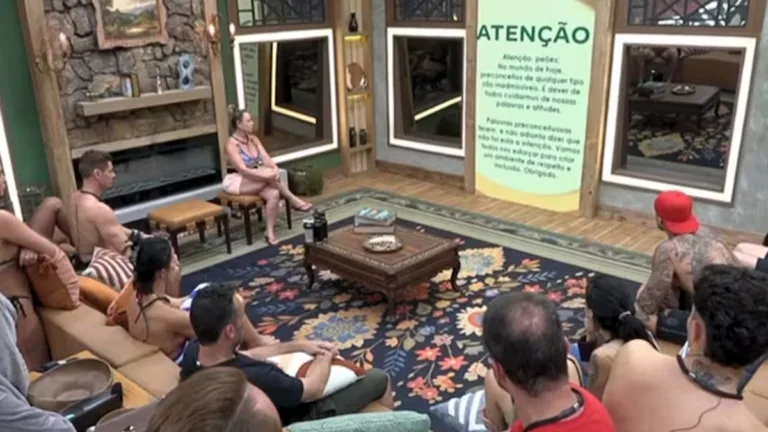 Mensagem é exibida aos peões em A Fazenda 16 (Imagem: Reprodução / RECORD TV)