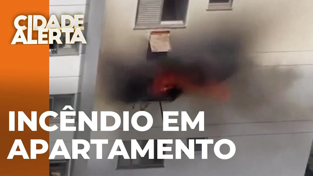 Incêndio em apartamento: Prédio evacuado e bombeiros controlam as chamas