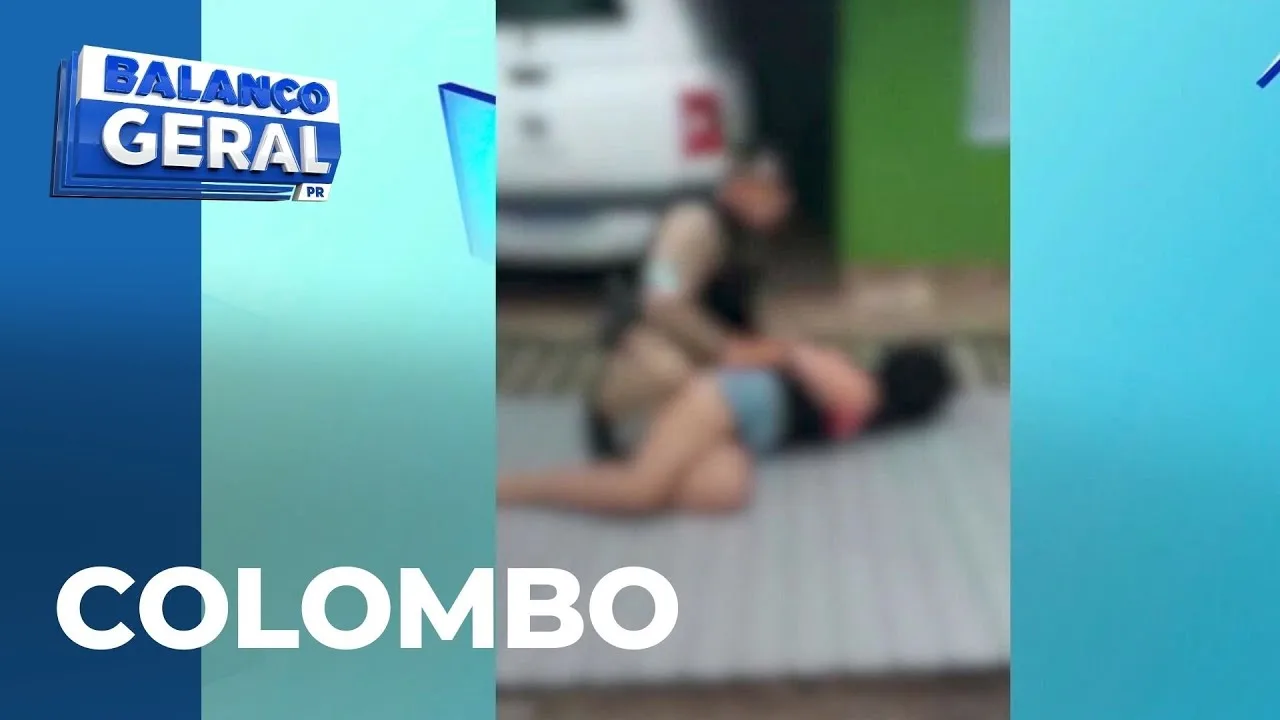 Em abordagem, mulher vai para cima de policial e eles acabam caindo e derrubando portão