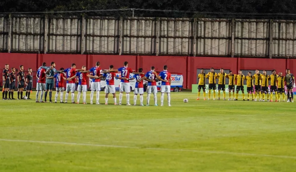 Jogadores em Paraná Clube x Cascavel