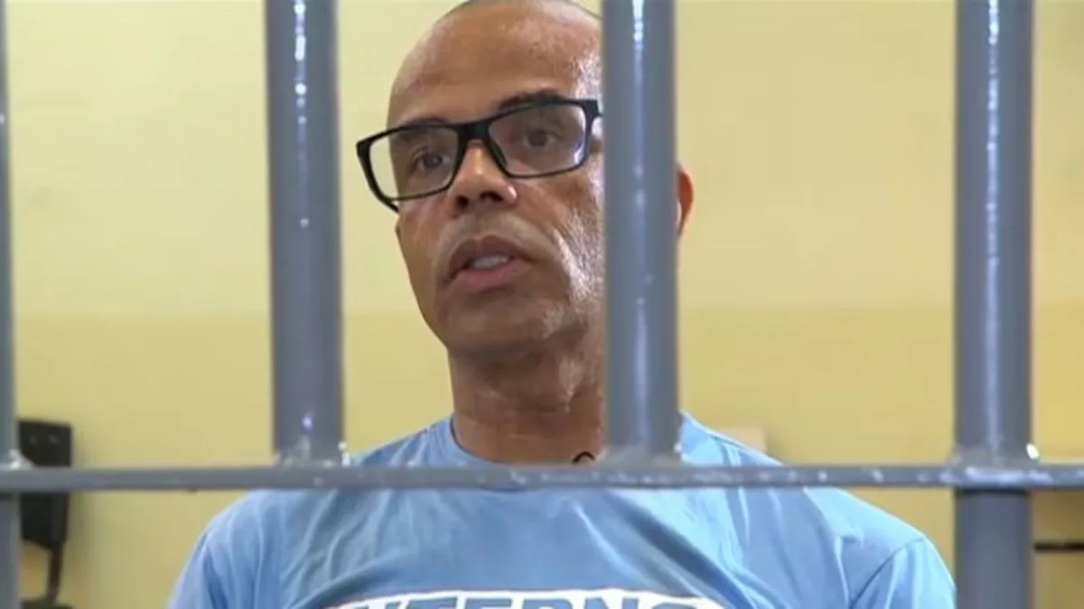 Fernandinho Beira-Mar