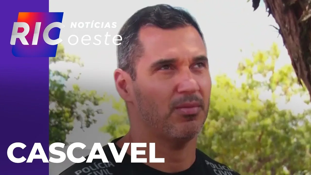 Mãe é baleada ao tentar defender filho de disparos, após quatro homens invadirem casa