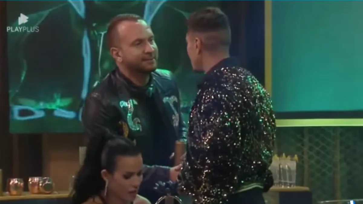 Zé Love se reaproxima de Sacha em A Fazenda 16 (Imagem: Reprodução / PlayPlus)