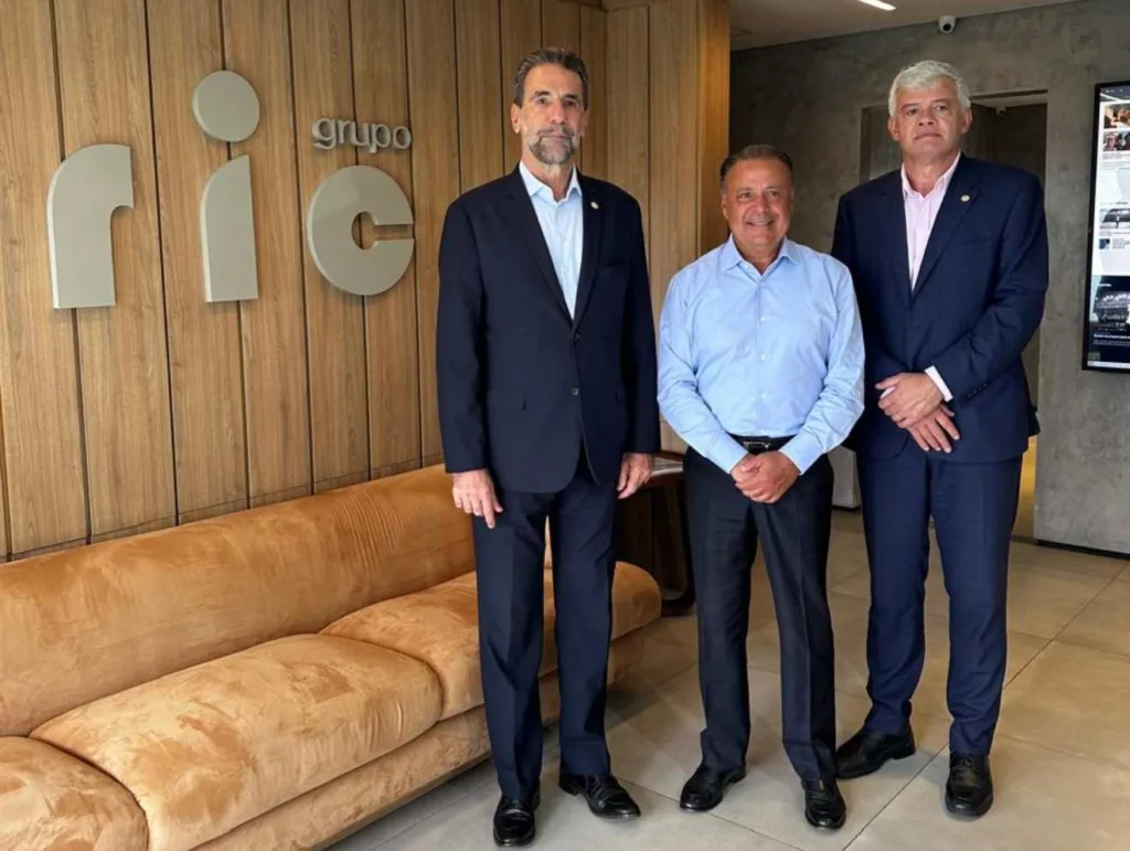 Diretor da Itaipu visita Grupo RIC e projeta investimentos no PR: “Ano de realizações”