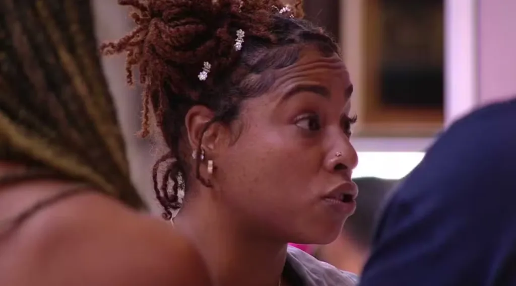 Thamiris discute com Vitória (Imagem: Reprodução)