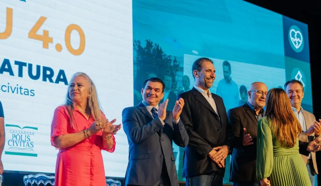 evento de diplomação de servidores da itaipu