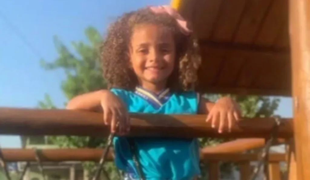 criança que sofreu o traumatismo craninano na creche