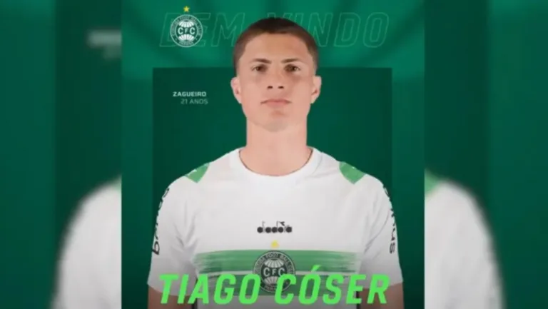 Zagueiro Tiago Cóser, do Coritiba.