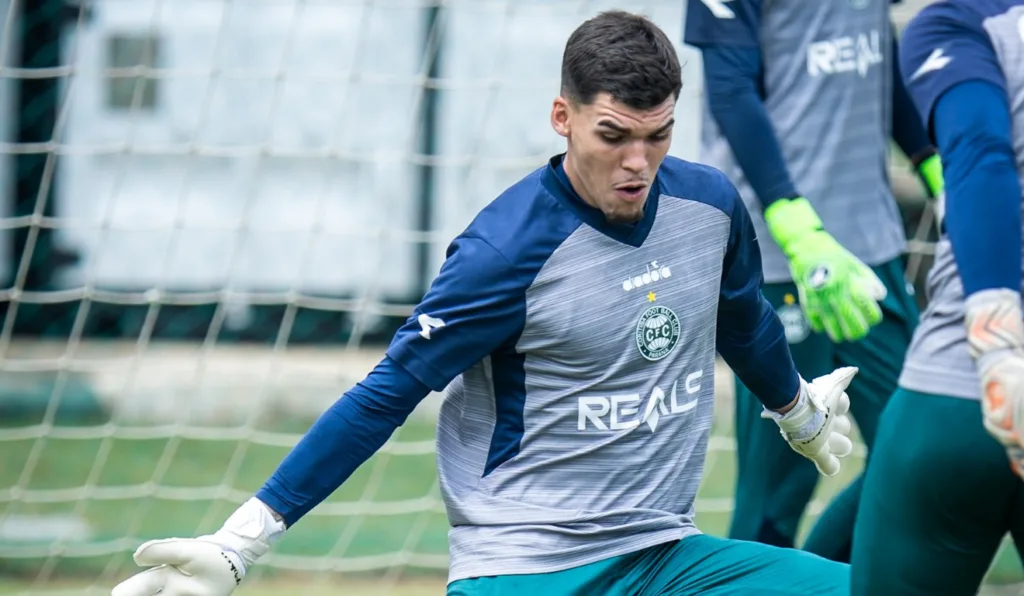 Pedro Morisco em treino do Coritiba